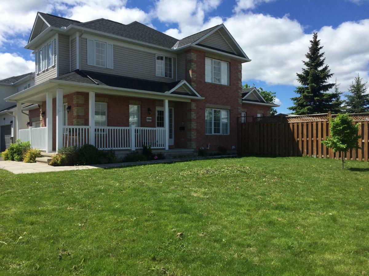 Self Check-In Spacious Apartment With Full Kitchen Ottawa Exterior photo