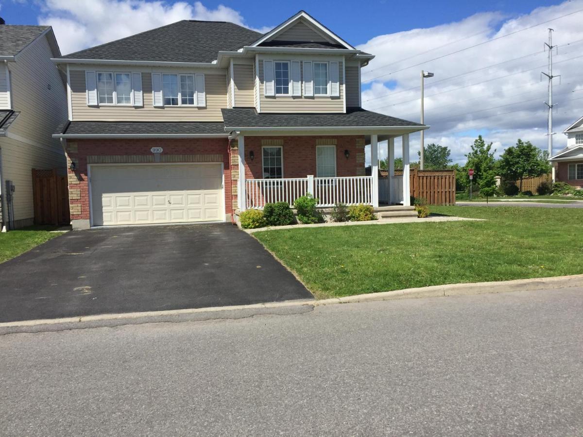 Self Check-In Spacious Apartment With Full Kitchen Ottawa Exterior photo